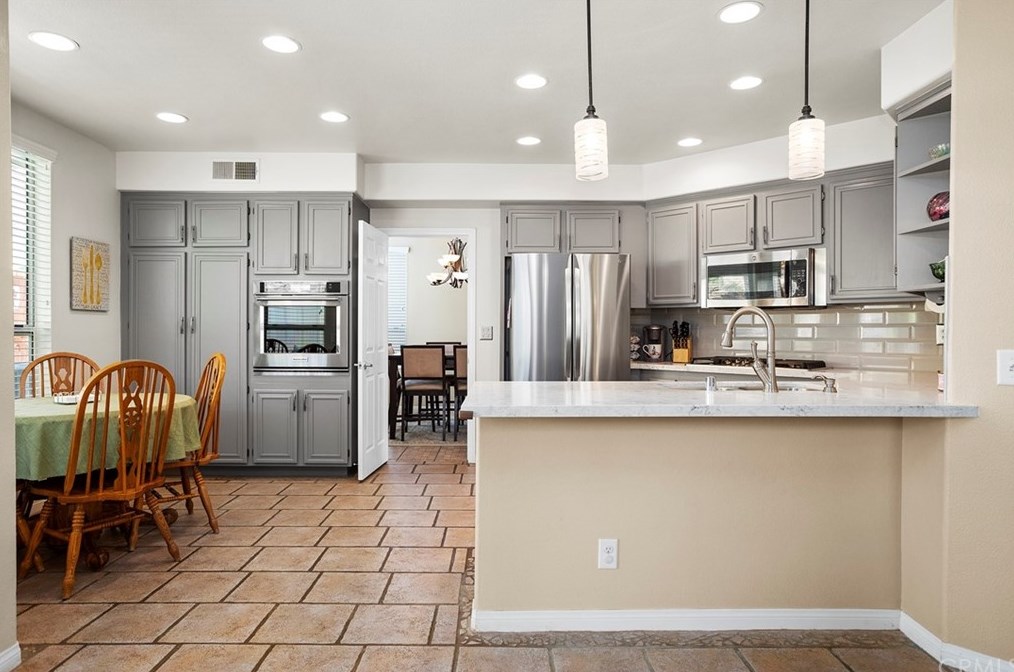 41566 Corte Seda, Temecula CA  92592-6303 exterior