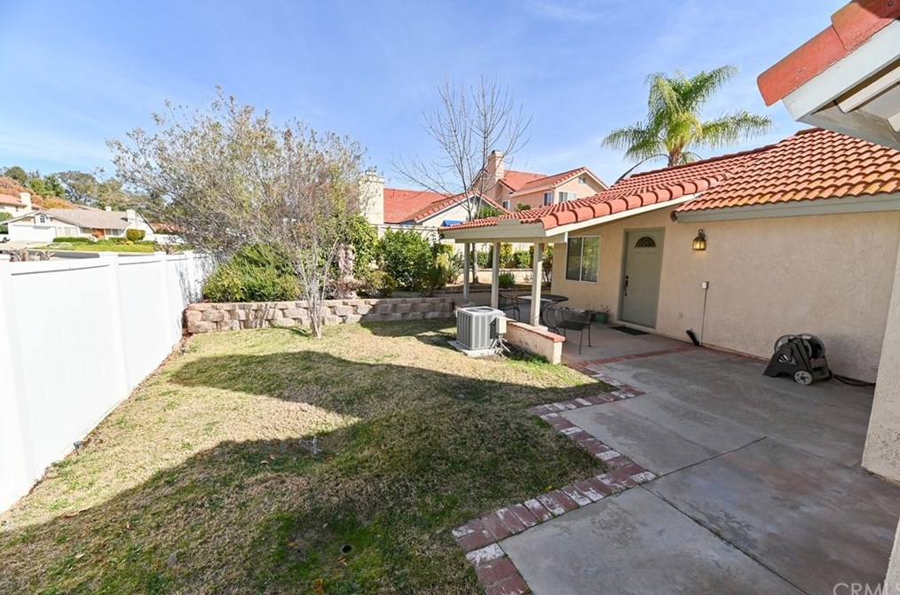 24460 Tuscola Cir, Murrieta CA 92562-4154 exterior