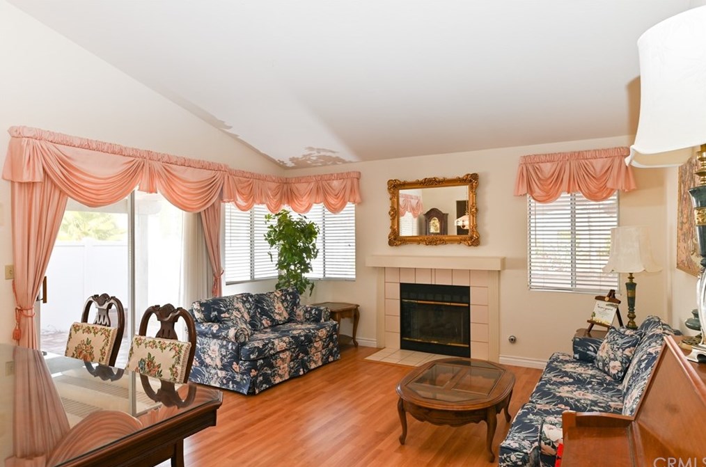 24460 Tuscola Cir, Murrieta CA 92562-4154 exterior