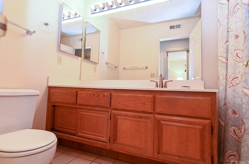 24460 Tuscola Cir, Murrieta CA 92562-4154 exterior