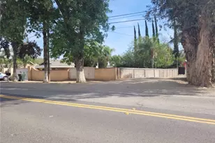 5258 El Rivino Rd, Jurupa, CA 92509 - Photo 3