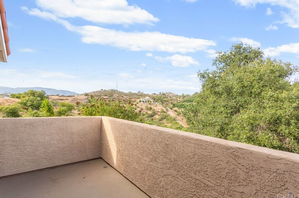 39186 Daily Rd, Fallbrook CA  92028-9707 exterior