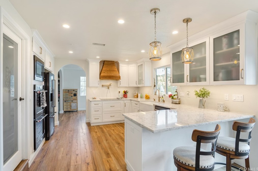 39186 Daily Rd, Fallbrook CA  92028-9707 exterior