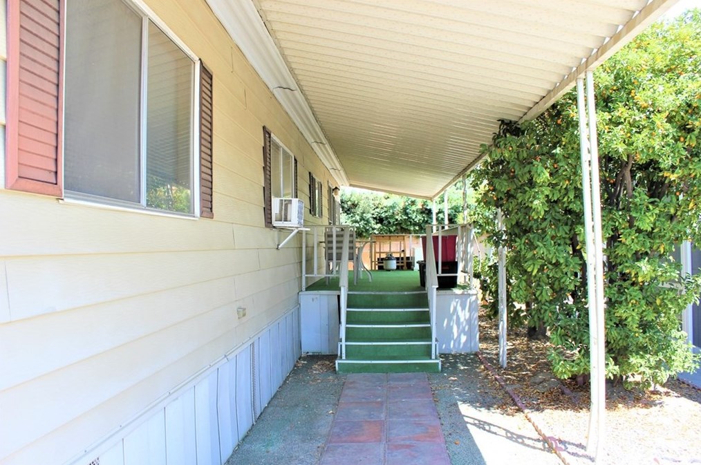 42751 Florida Ave, Hemet CA  92544 exterior