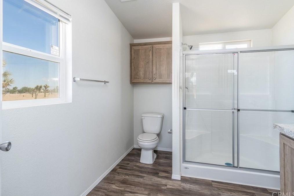 6175 La Mesa Rd, Phelan CA  92371-4651 exterior