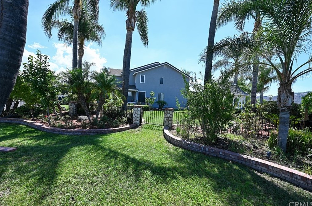 28289 Corte Ocaso, Temecula CA  92592-3081 exterior