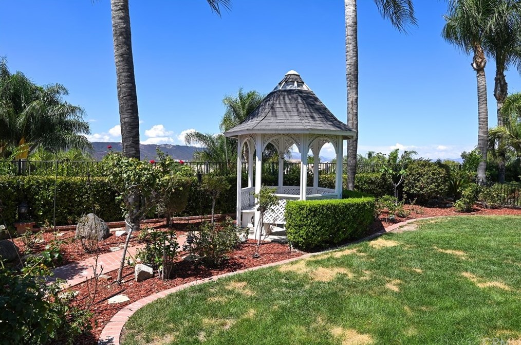 28289 Corte Ocaso, Temecula CA  92592-3081 exterior