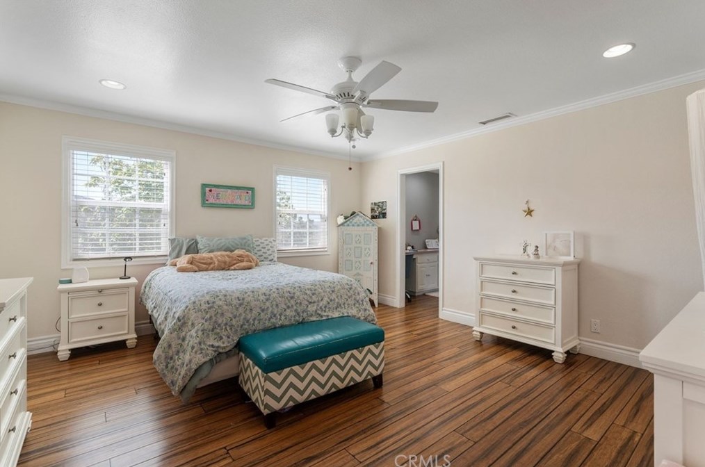 20585 Avenida Castilla, Murrieta CA  92562-9239 exterior