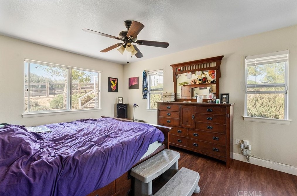 20585 Avenida Castilla, Murrieta CA  92562-9239 exterior