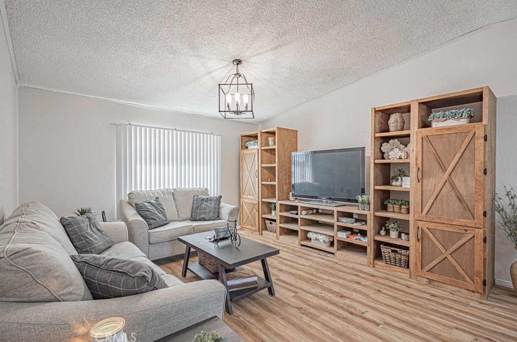 21820 Akron Ln, Lakeview CA  92567-9707 exterior