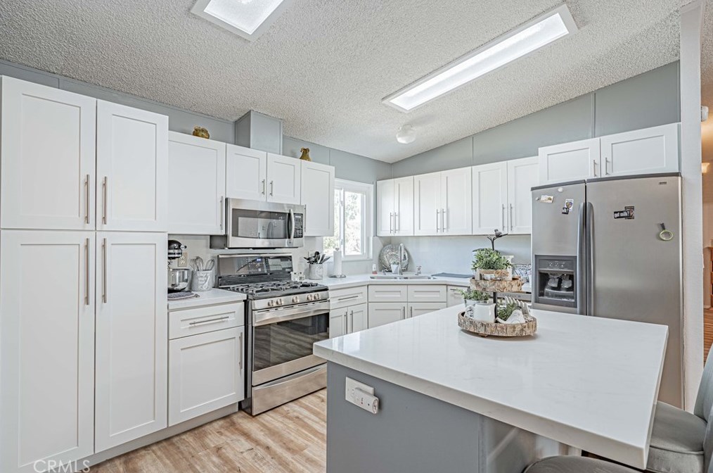 21820 Akron Ln, Lakeview CA  92567-9707 exterior