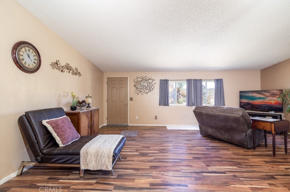 47825 Lee Trl, Aguanga CA  92536-9124 exterior