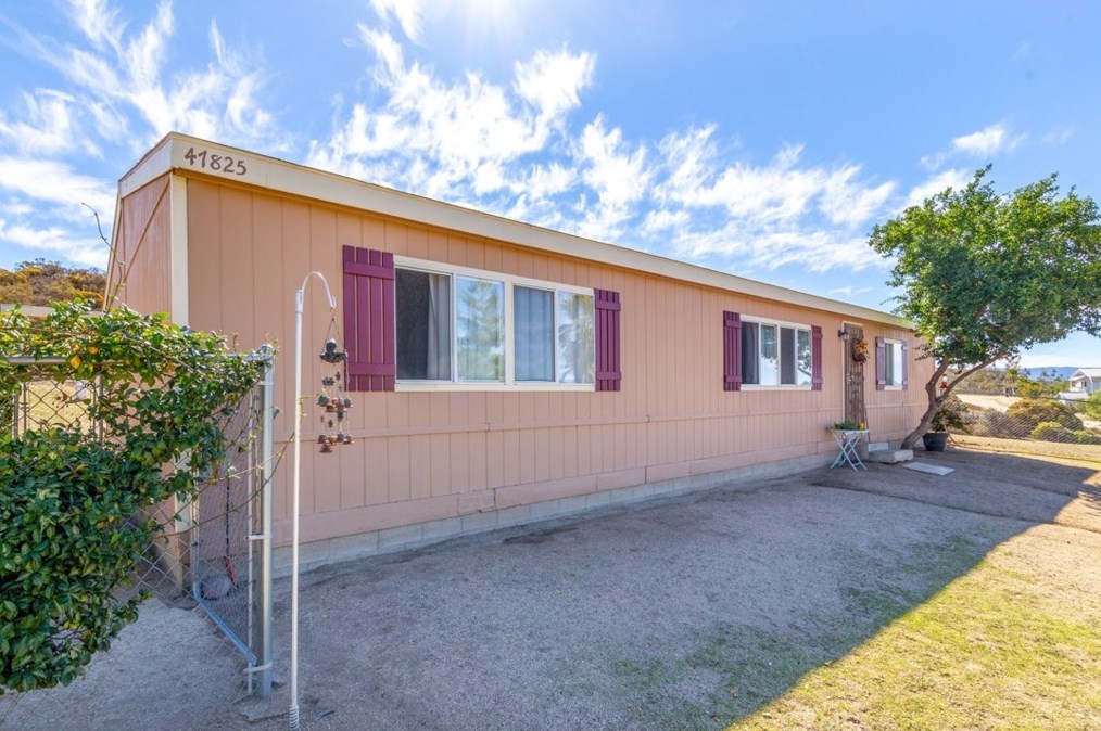 47825 Lee Trl, Aguanga CA  92536-9124 exterior