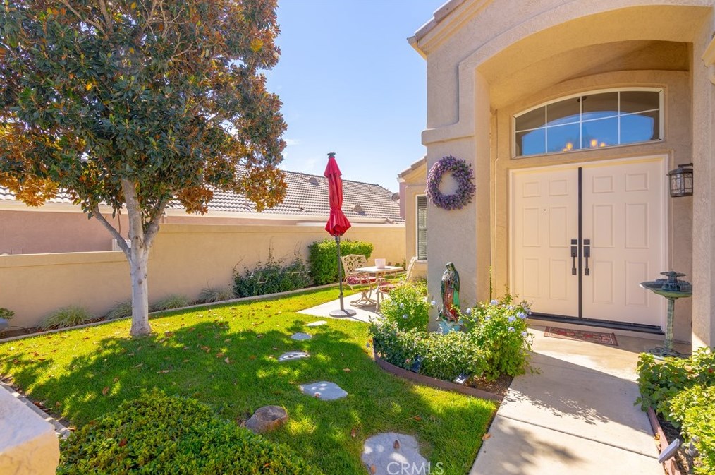 23898 Via Pamilla, Murrieta CA  92562-3587 exterior