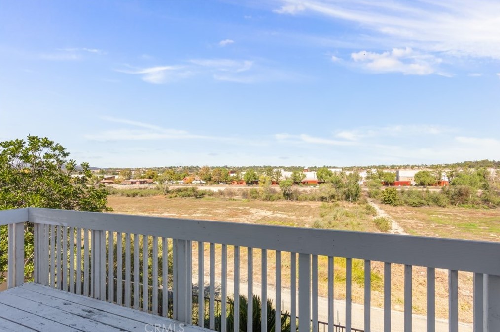 32358 Gardenvail Dr, Temecula CA  92592-1863 exterior