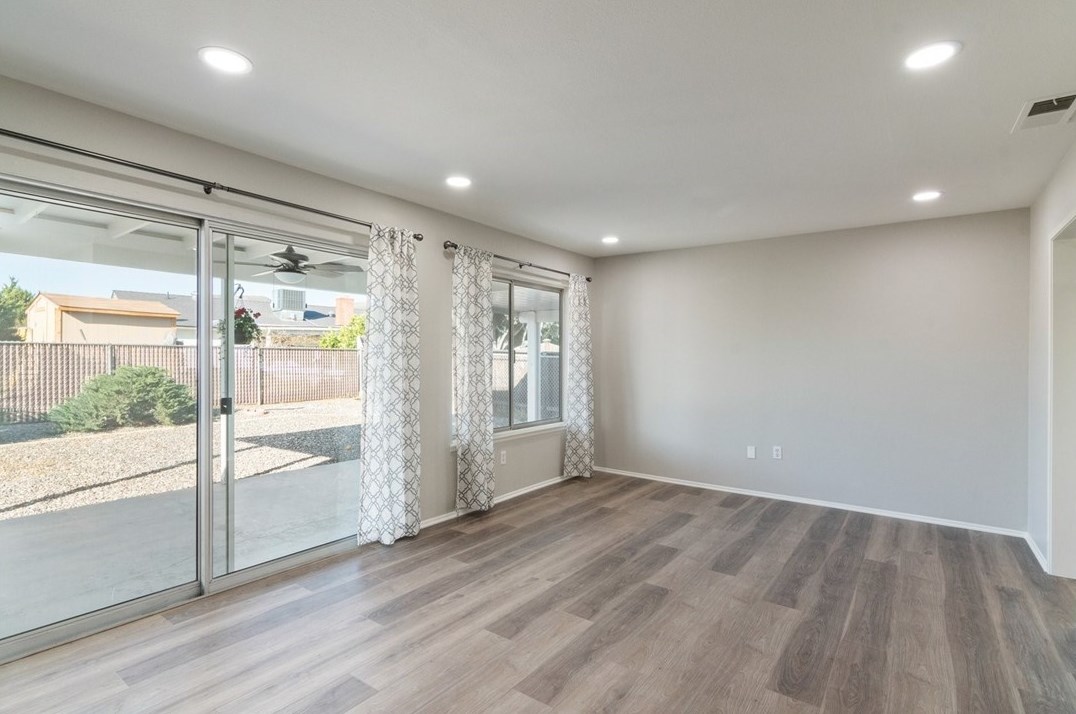 27589 Charlestown Dr, Menifee CA  92586-2138 exterior