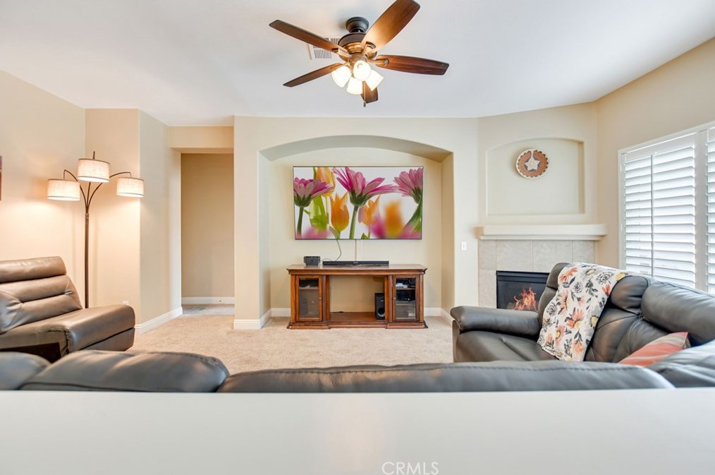 1154 Calderon Ct, Banning CA  92220-6123 exterior