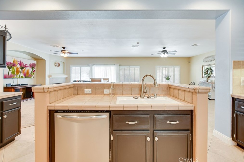 1154 Calderon Ct, Banning CA  92220-6123 exterior