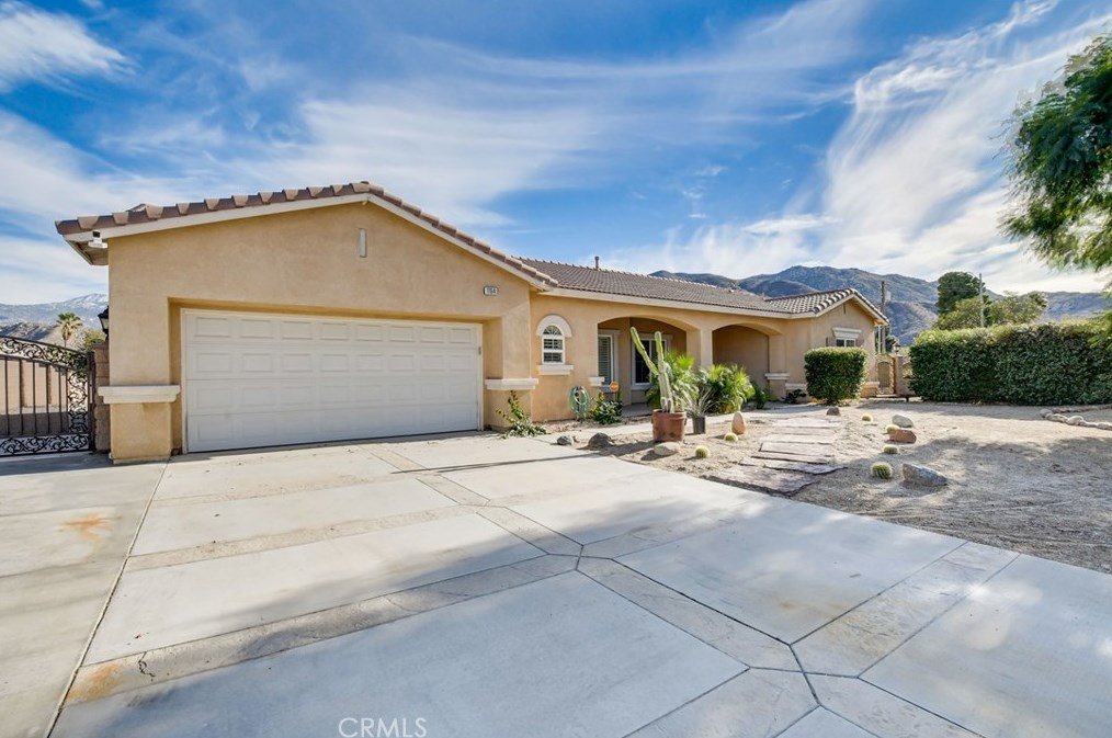 1154 Calderon Ct, Banning CA  92220-6123 exterior