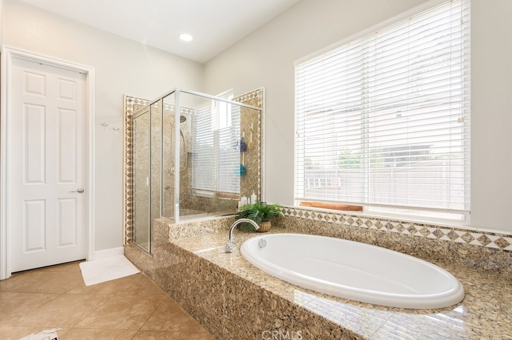 4675 Highland Oaks St, Fallbrook CA  92028-8096 exterior