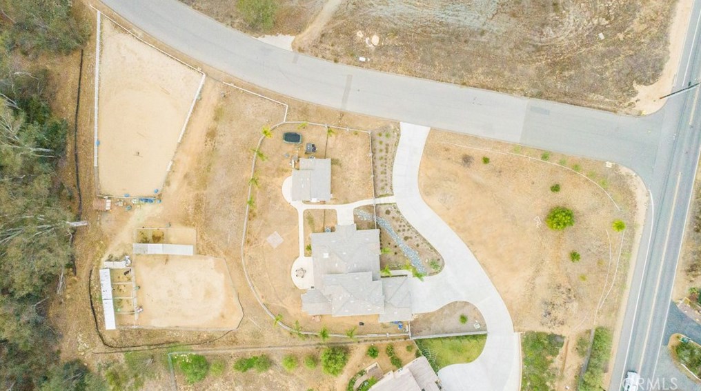 4675 Highland Oaks St, Fallbrook CA  92028-8096 exterior