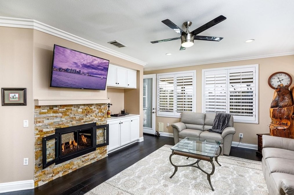 30021 Korbel Cir, Murrieta CA  92563-4821 exterior
