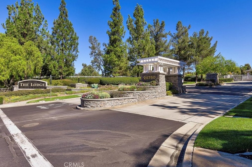 30021 Korbel Cir, Murrieta CA  92563-4821 exterior