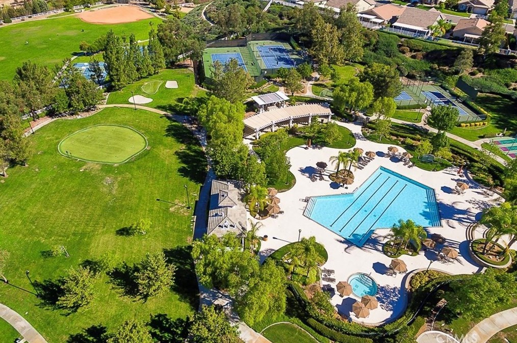 30021 Korbel Cir, Murrieta CA  92563-4821 exterior