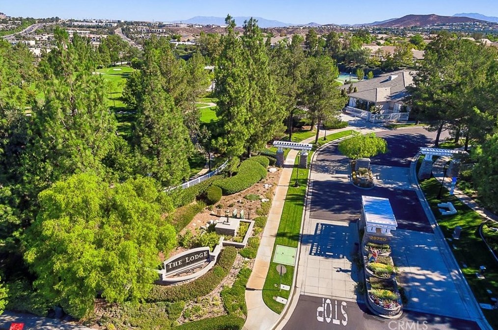30021 Korbel Cir, Murrieta CA  92563-4821 exterior