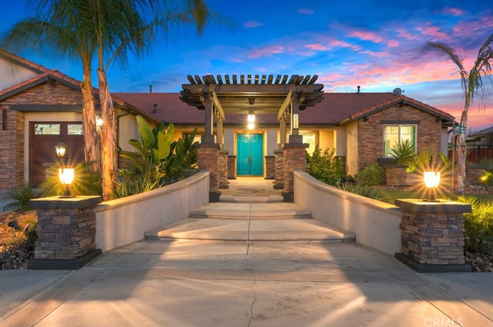 21150 Macarthur Dr, Lakeview CA  92567-9345 exterior