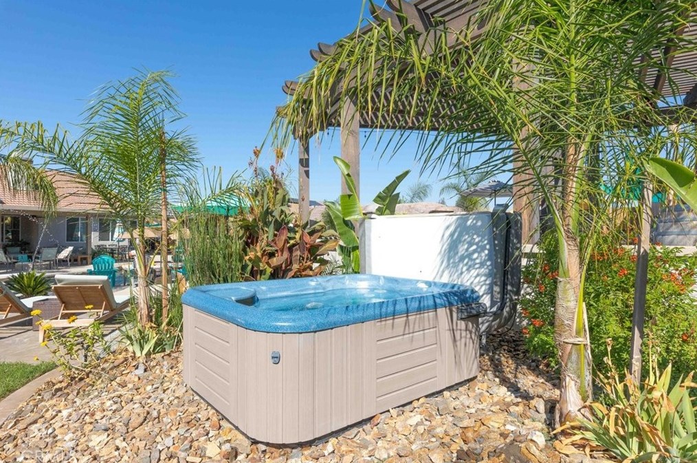 21150 Macarthur Dr, Lakeview CA  92567-9345 exterior