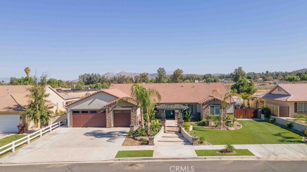 21150 Macarthur Dr, Lakeview CA  92567-9345 exterior