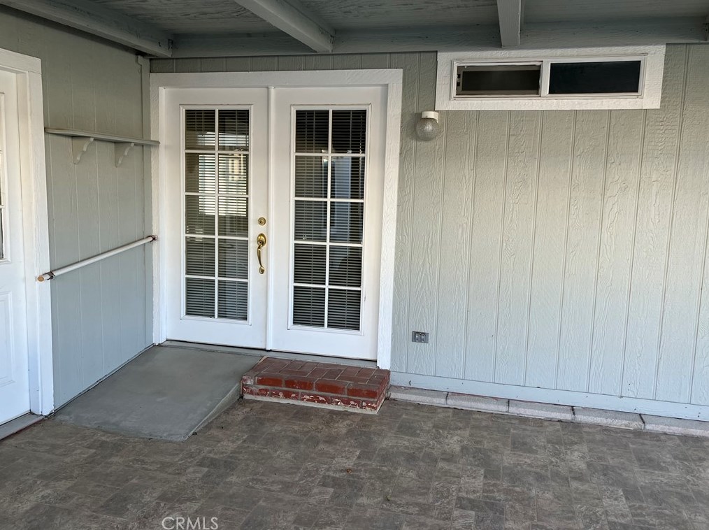1250 Kirby St, Hemet CA  92545-3311 exterior