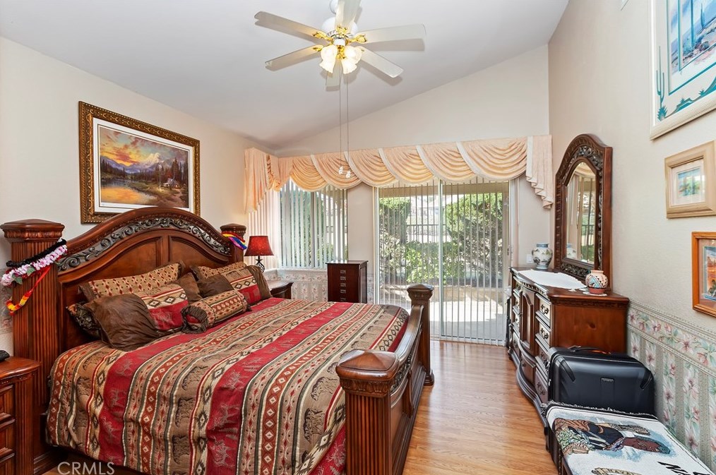 40407 Via Tapadero, Murrieta CA  92562-5500 exterior