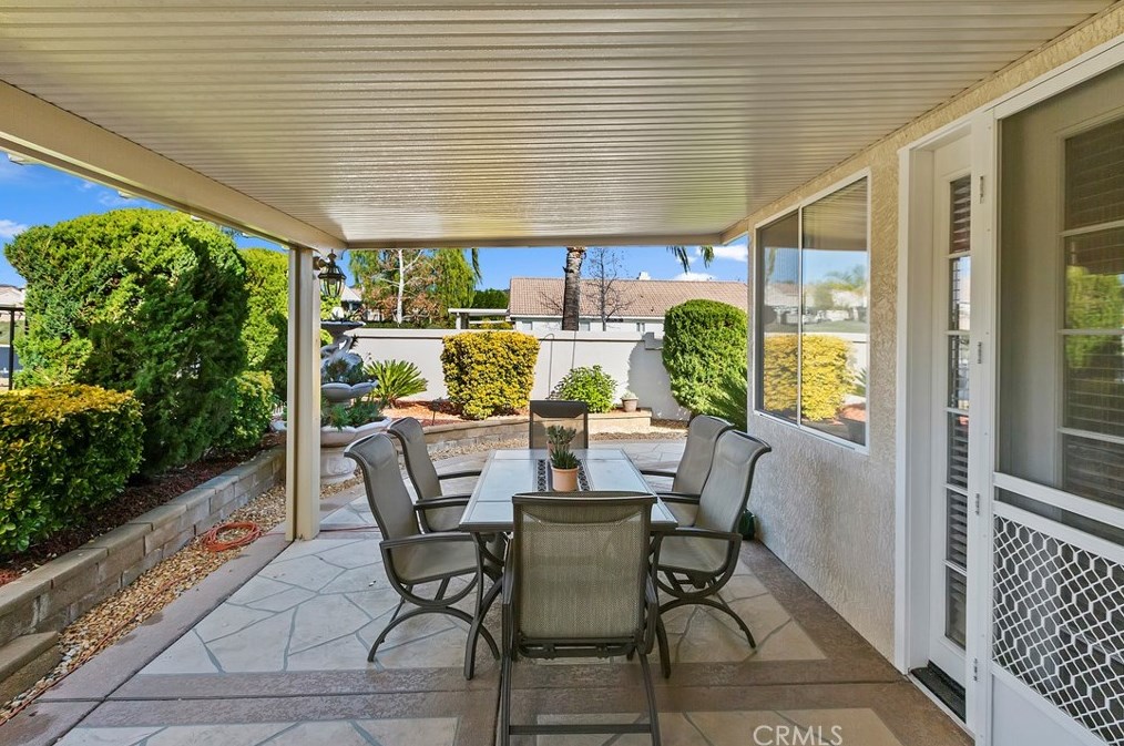40407 Via Tapadero, Murrieta CA  92562-5500 exterior