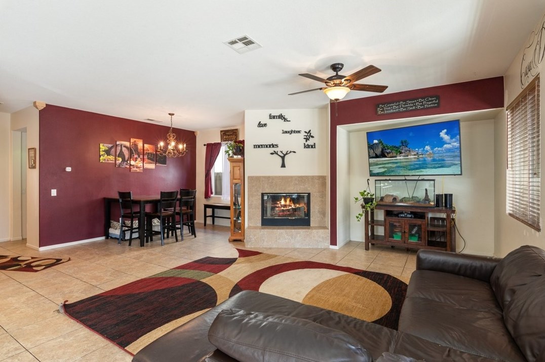 35622 Denver Cir, Winchester CA  92596-8568 exterior