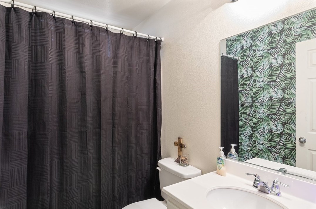 35622 Denver Cir, Winchester CA  92596-8568 exterior