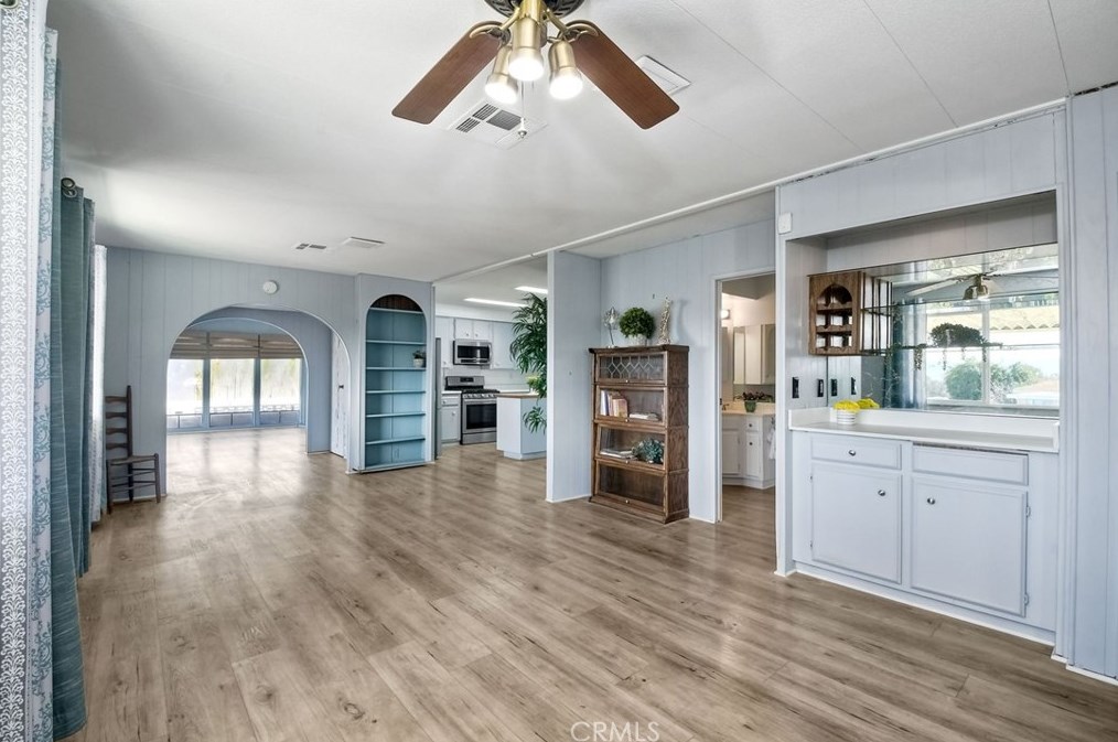 28664 Via Playa Del Rey, Murrieta CA  92563-5601 exterior