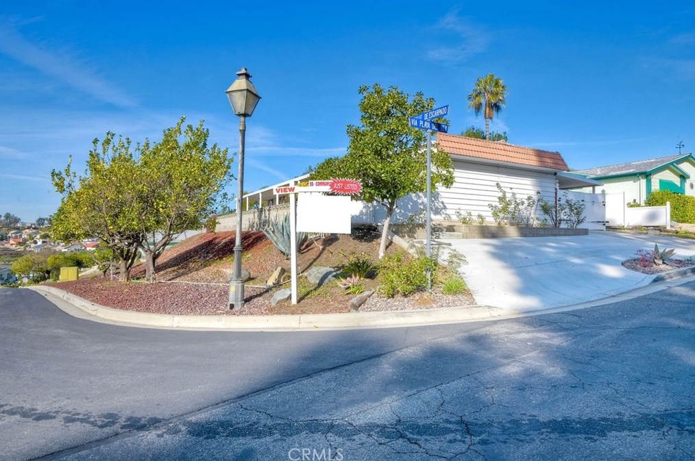 28664 Via Playa Del Rey, Murrieta CA  92563-5601 exterior