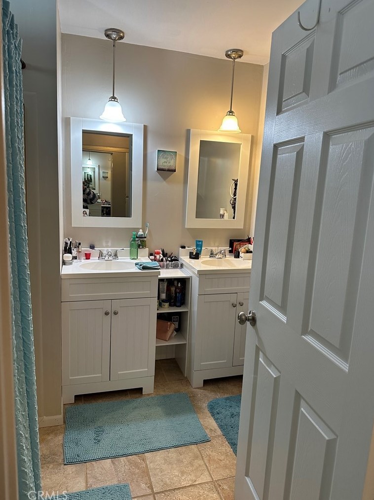 38633 Via Amarilla, Murrieta CA  92563-5739 exterior