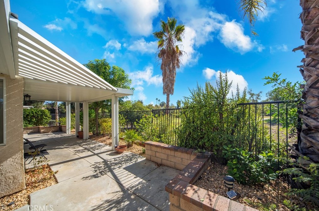 24201 Via Prima Vera, Murrieta CA  92562-3509 exterior