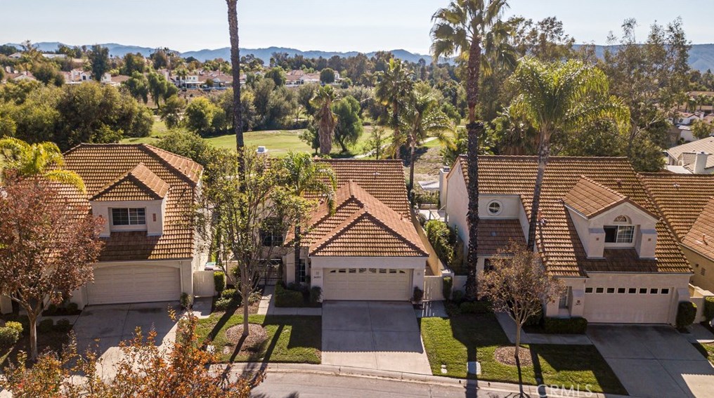 24201 Via Prima Vera, Murrieta CA  92562-3509 exterior