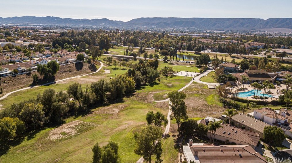 24201 Via Prima Vera, Murrieta CA  92562-3509 exterior