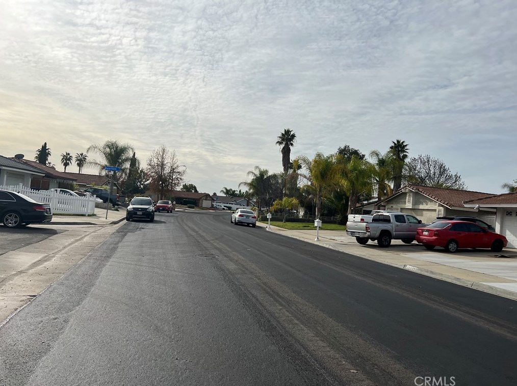 23890 Deerfern Ave, Moreno Valley CA  92553-3280 exterior