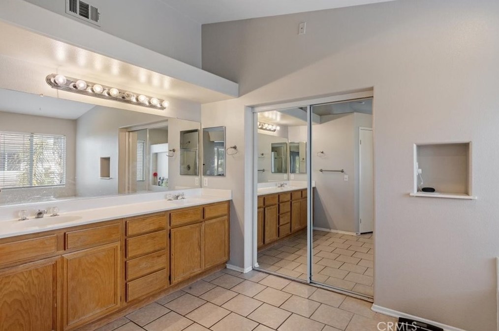 26360 Palisades Dr, Murrieta CA  92563-7330 exterior