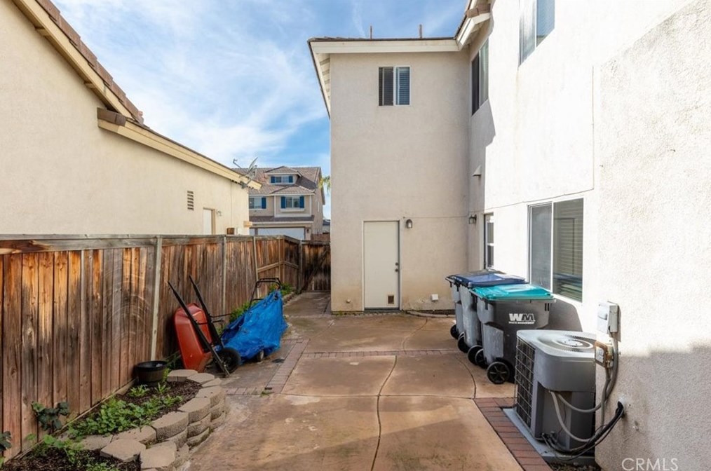 26360 Palisades Dr, Murrieta CA  92563-7330 exterior