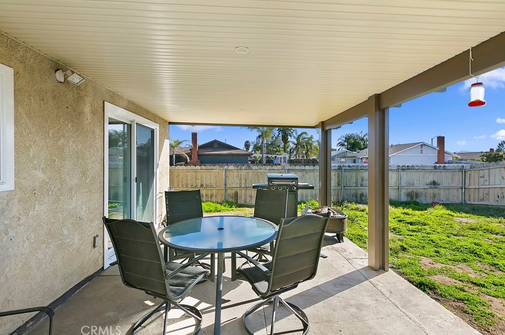 25213 Sugar Hill Rd, Moreno Valley CA  92553-6523 exterior