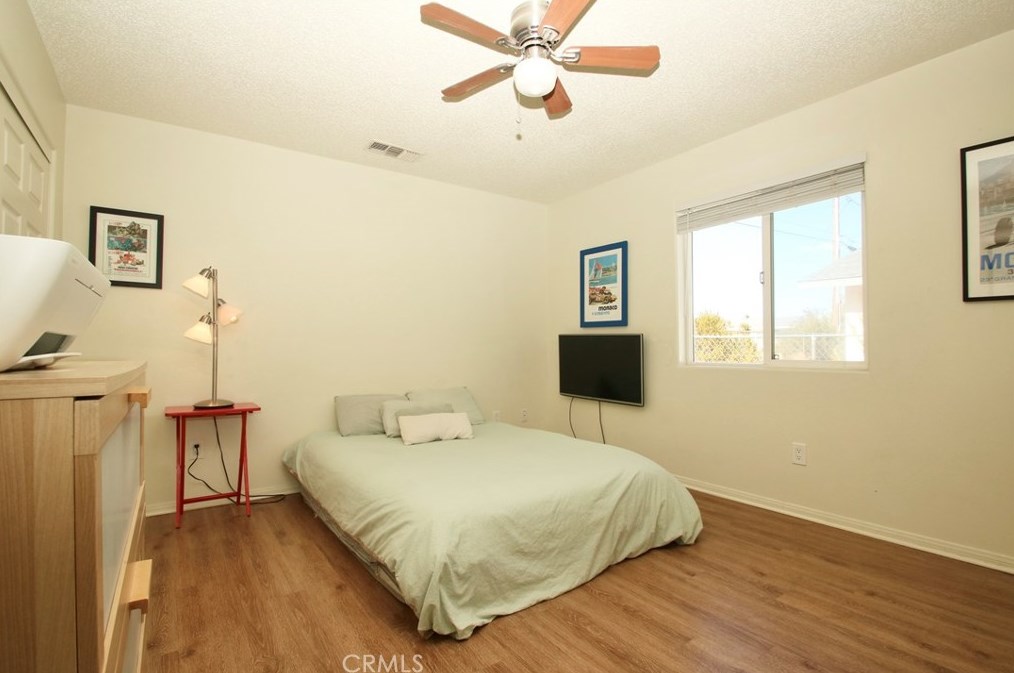 6664 Split Rock Ave, Twntynine Plm CA  92277-3256 exterior