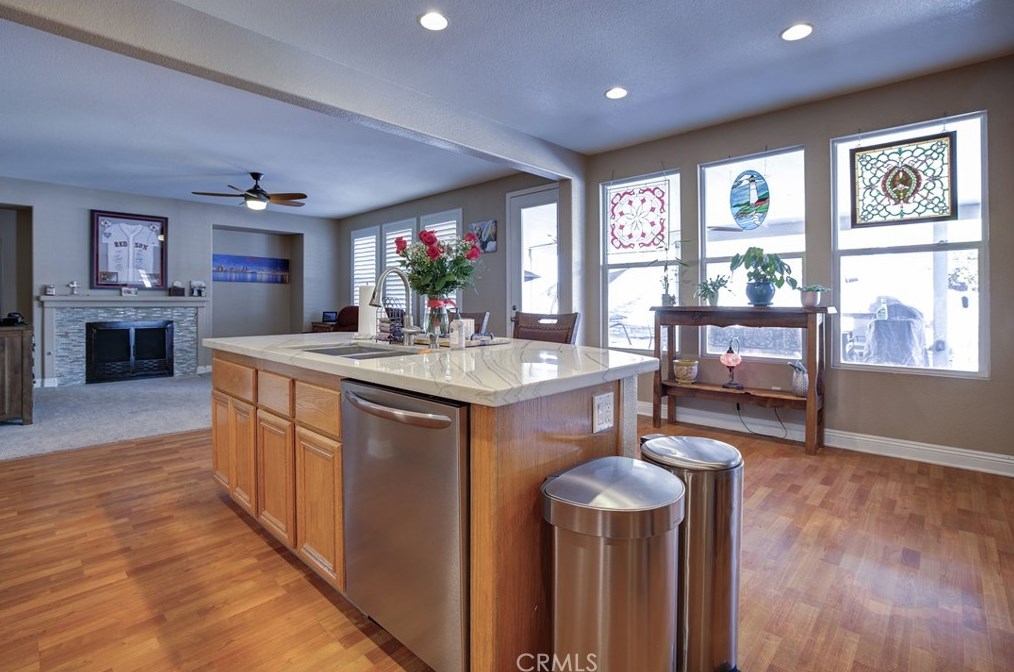 23384 Camellia Ln, Murrieta CA  92562-2229 exterior