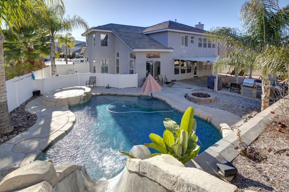 23384 Camellia Ln, Murrieta CA  92562-2229 exterior